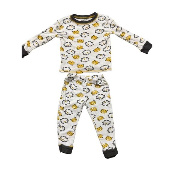 Toddler Boys 2T Pajamas Lot Excellent Condition - Picture 5 of 6